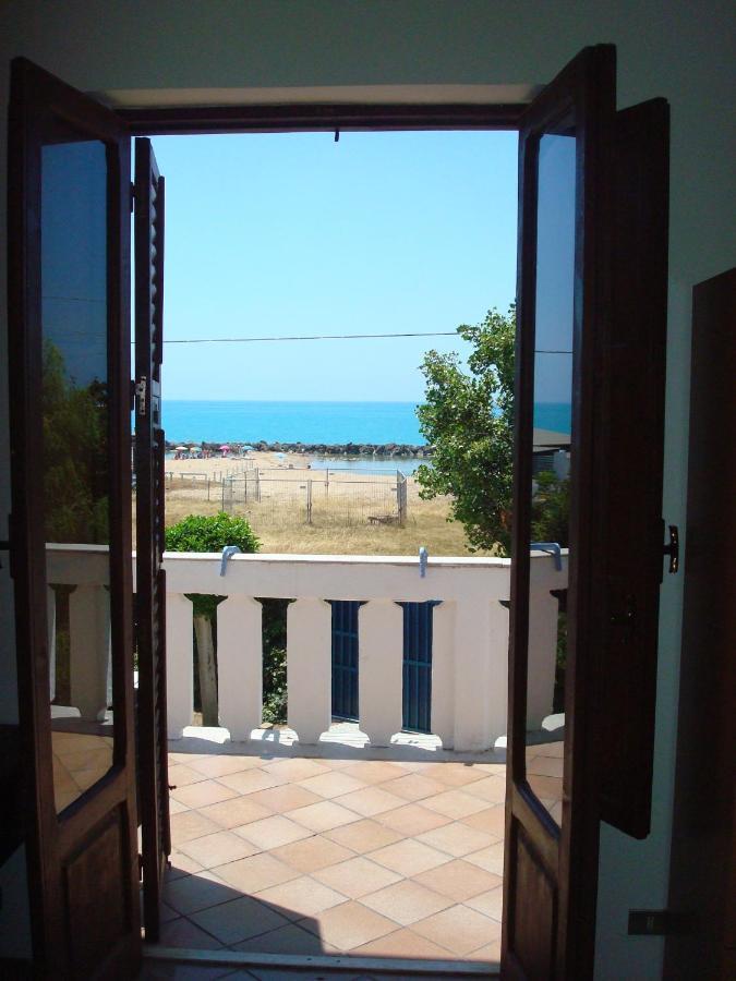 B&B Nettuno San Leone Eksteriør billede